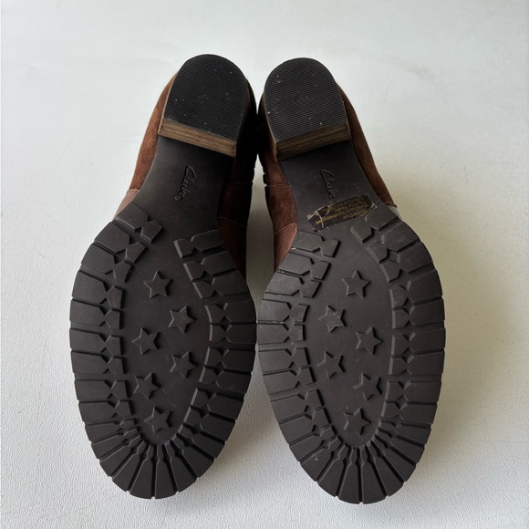 Clark’s Artisan size 8 Mission Parker Chocolate brown leather and suede boots - Picture 6 of 12